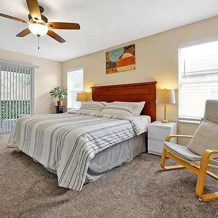 Regal Palms Retreat W/ Lazy River, Pool, & Balcony